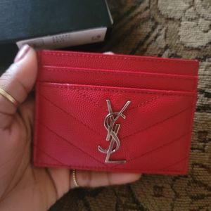 YSL MATELASSÉ CARD CASE IN GRAIN DE POUDRE EMBOSSED LEATHER IN ROUGE WITH SILVER
